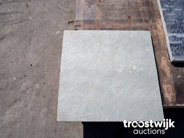 Natuurstenen tegels 25,9m² - afbeelding 1 van  1