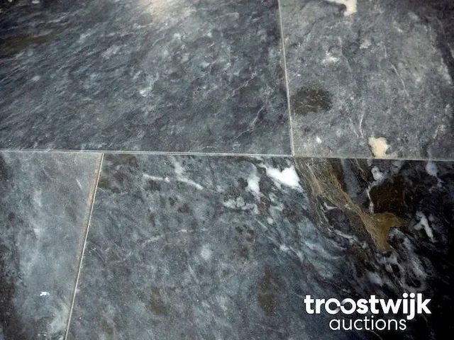 Natuurstenen tegels 27m² - afbeelding 2 van  2