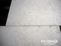 Natuurstenen tegels 27m² - afbeelding 2 van  2
