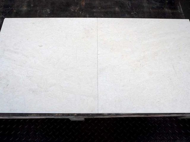 Natuurstenen tegels voor binnen (ca. 25m²) - afbeelding 1 van  1
