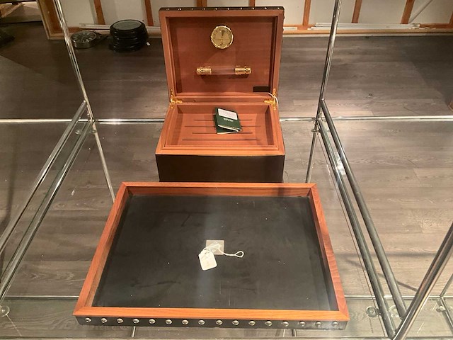 Natuzzi dienblad en humidoir (2x) - afbeelding 4 van  11