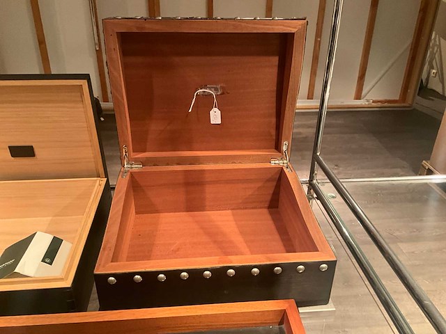 Natuzzi dienblad en opbergboxen (3x) - afbeelding 11 van  14