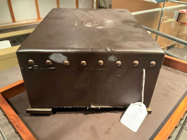 Natuzzi dienblad, sigarendoos en humidoir (3x) - afbeelding 8 van  16