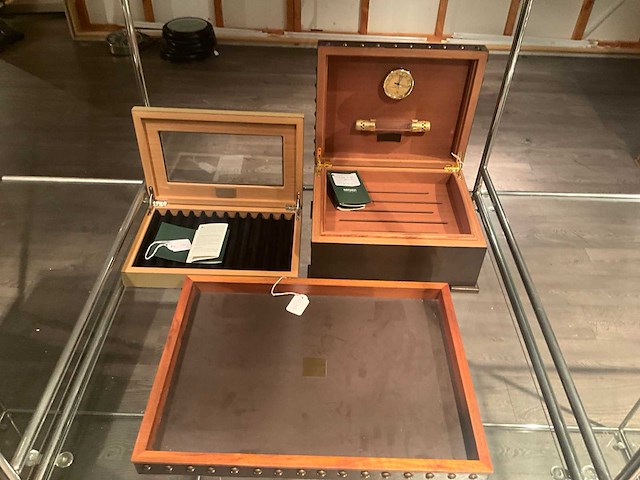 Natuzzi dienblad, sigarendoos en humidoir (3x) - afbeelding 10 van  16