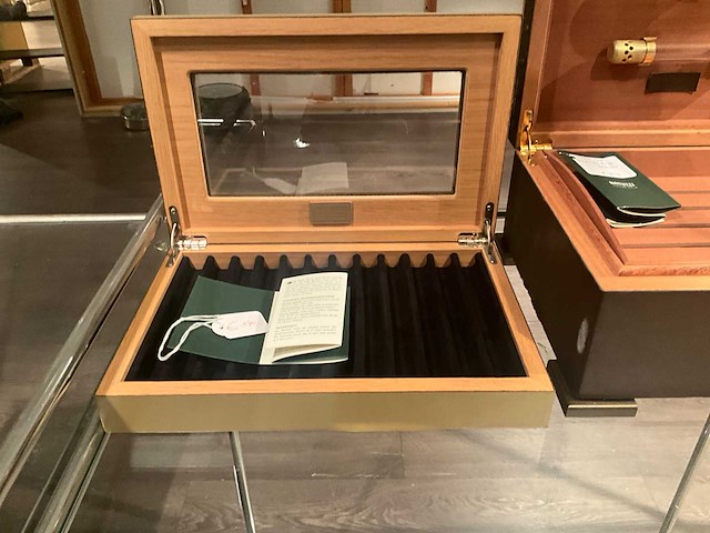 Natuzzi dienblad, sigarendoos en humidoir (3x) - afbeelding 14 van  16