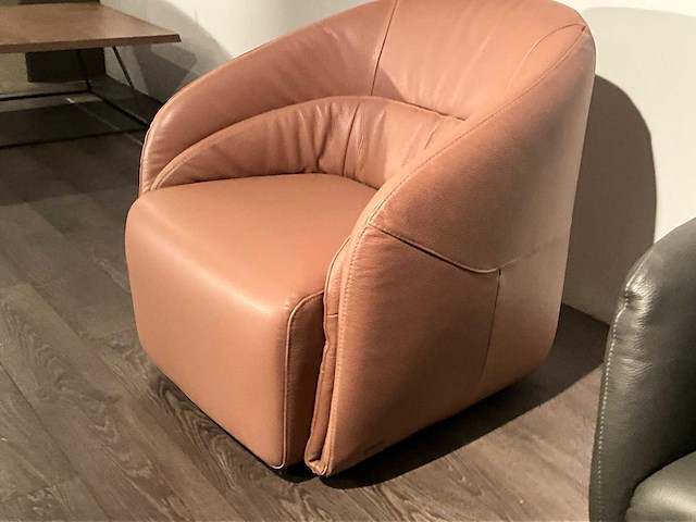 Natuzzi editons botao lederen fauteuil - afbeelding 6 van  9