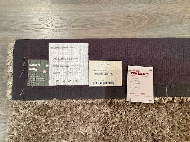 Natuzzi malinke vloerkleed - afbeelding 8 van  10