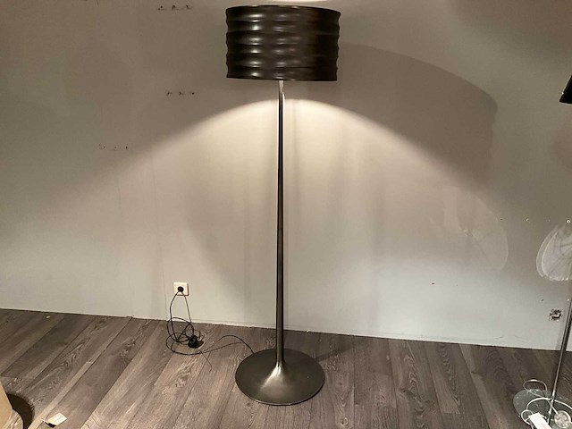 Natuzzi onda vloerlamp - afbeelding 1 van  7