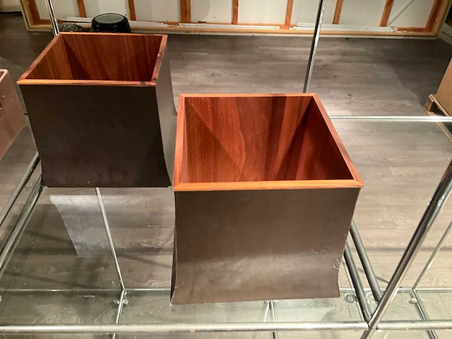 Natuzzi plantenbak - afbeelding 3 van  8