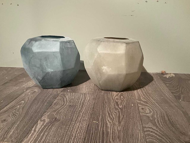 Natuzzi vaas (2x) - afbeelding 2 van  5