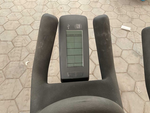 Nautilus schwinn spinningbike - afbeelding 6 van  6