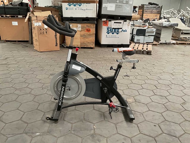 Nautilus schwinn spinningbike - afbeelding 5 van  6