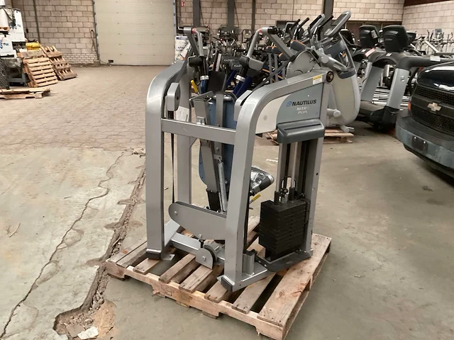 Nautilus triceps extension - afbeelding 3 van  7