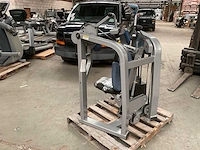 Nautilus triceps extension - afbeelding 4 van  7