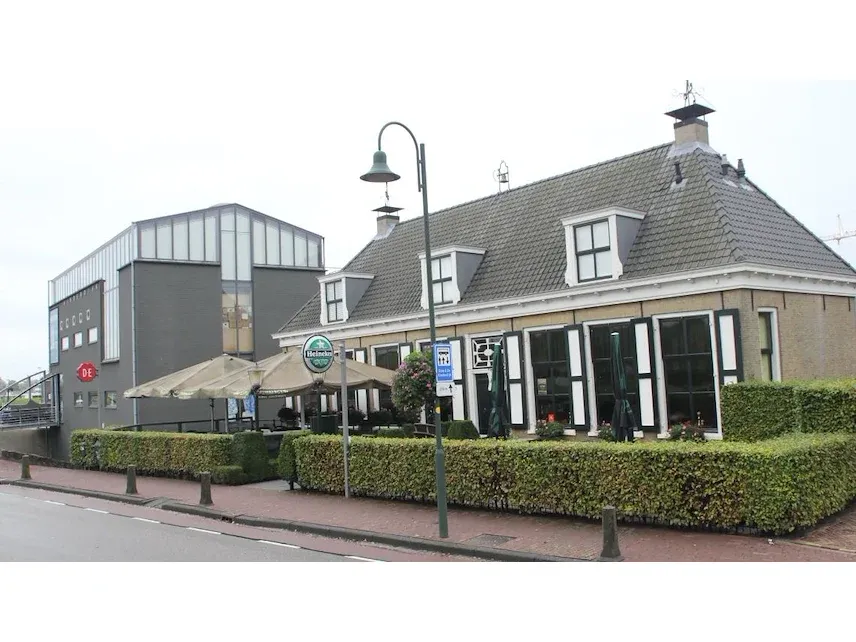 Naveiling van bedrijfsbeëindiging grand café buena vista restaurant in kinderdijk