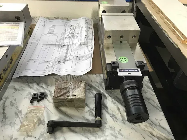 Nc blok - chv-130v - machineklem - afbeelding 1 van  8