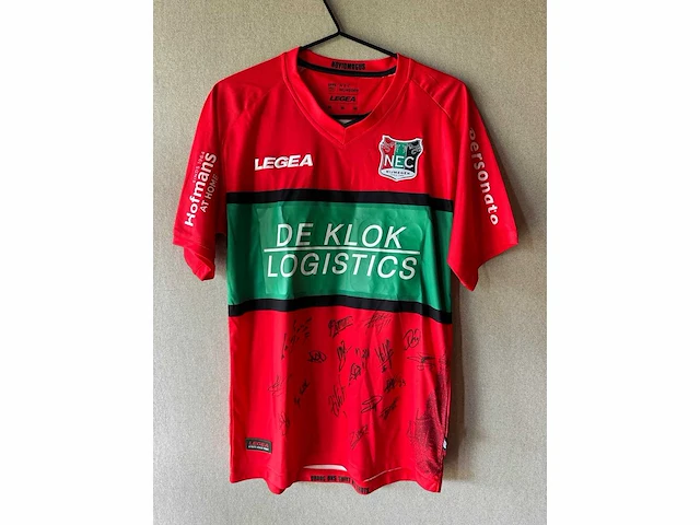 Nec nijmegen gesigneerd voetbalshirt - afbeelding 1 van  2