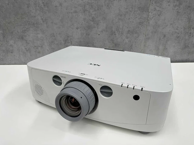 Nec np-pa500u - 3 lcd projector - afbeelding 7 van  11