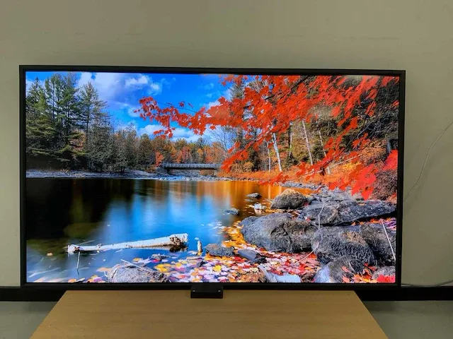 Nec (p703) multisync 70", 1920x1080 (fhd) lcd monitor - afbeelding 1 van  6