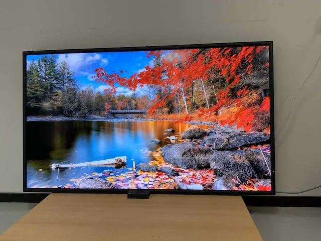 Nec (p703) multisync 70", 1920x1080 (fhd) lcd monitor - afbeelding 3 van  6