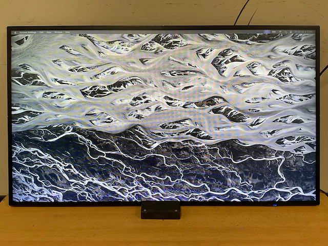 Nec (v484) 48”, 1920x1080 (fhd) lcd monitor - afbeelding 1 van  10