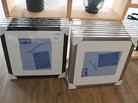 Negen aluminiumkleurige en vijf zwarte fotolijsten 40 x 40 cm. - afbeelding 1 van  1