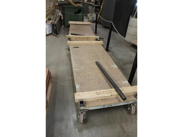 Negen transportbokken met heftrucklepelgaten - afbeelding 4 van  4
