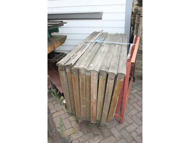 Negen tuinhekdelen. afmeting 168 x 80 cm. - afbeelding 2 van  3