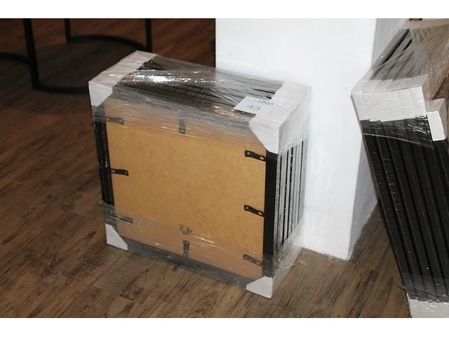 Negen zwarte fotolijst 40 x 40 cm. - afbeelding 1 van  1