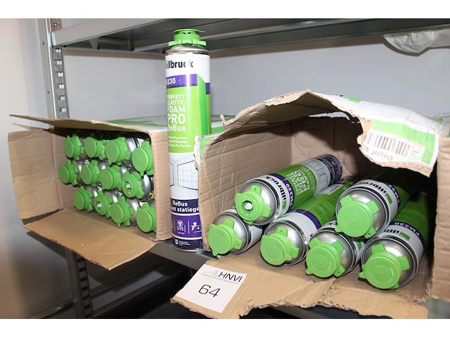 Negentien bussen pur illbruck. - afbeelding 1 van  1