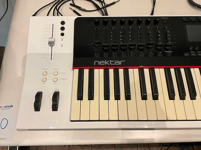 Nektar panorama p6 keyboard - afbeelding 4 van  4
