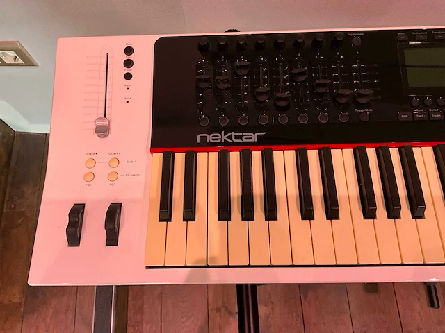 Nektar panorama p6 keyboard - afbeelding 6 van  6