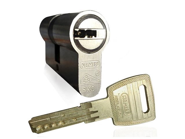 Nemef veiligheidscilinder 132/9 gelijksluitend met boorbelemmering anti slagpick kerntrekbeveiliging skg*** met gevarenfunctie met 12 sleutels 4 cilinders in verpakking - afbeelding 1 van  2