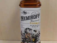 Nemiroff burning pear vodka - 70 cl - winkelverkoopprijs € 18.95 - afbeelding 1 van  3
