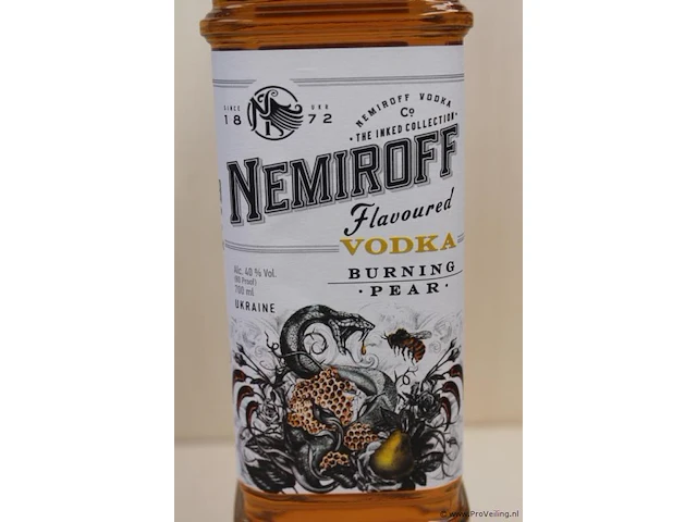 Nemiroff burning pear vodka - 70 cl - winkelverkoopprijs € 18.95 - afbeelding 3 van  3