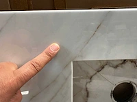 Neolith - calacatta luxe gepolijst - werkblad met scheur - afbeelding 5 van  13