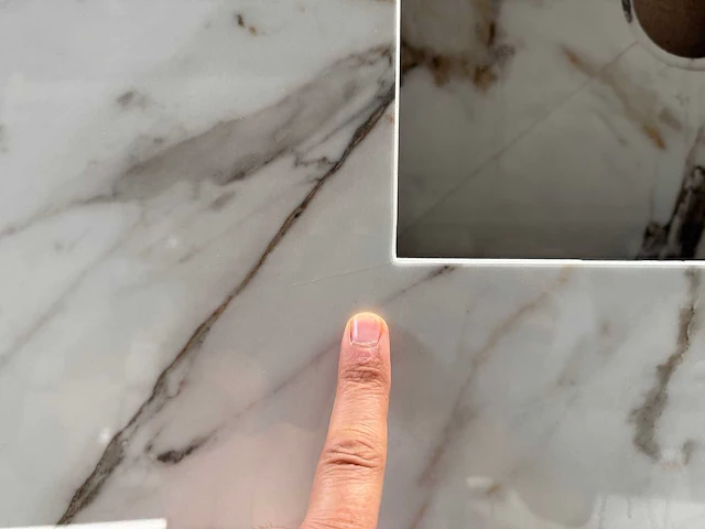 Neolith - calacatta luxe gepolijst - werkblad met scheur - afbeelding 6 van  13