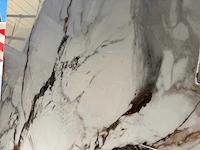 Neolith - calacatta luxe gepolijst - werkblad met scheur - afbeelding 9 van  13
