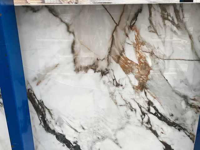 Neolith keramiek calacatta eilandwerkblad - afbeelding 8 van  12