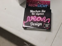 Neon licht roze - afbeelding 2 van  3