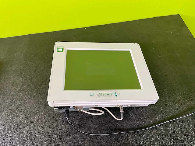 Neoventa stan s31 patiëntmonitor - afbeelding 1 van  7
