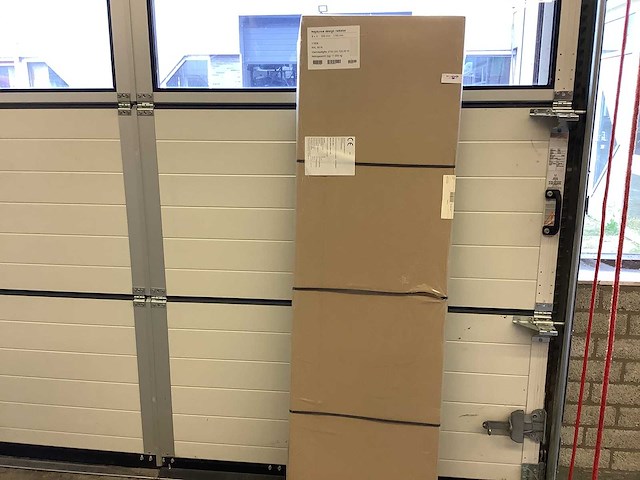 Neptunus - 31606 - designradiator - afbeelding 1 van  3