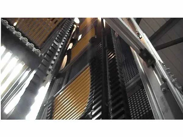 Nerak - s253/33/50 - continuous vertical conveyor - 2010 - afbeelding 6 van  10