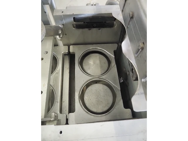 Nesbad industries ltd - afbeelding 3 van  18