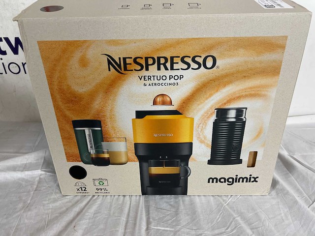Nespresso - magimix - vertuo pop - zwart - melkopschuimer - afbeelding 2 van  2