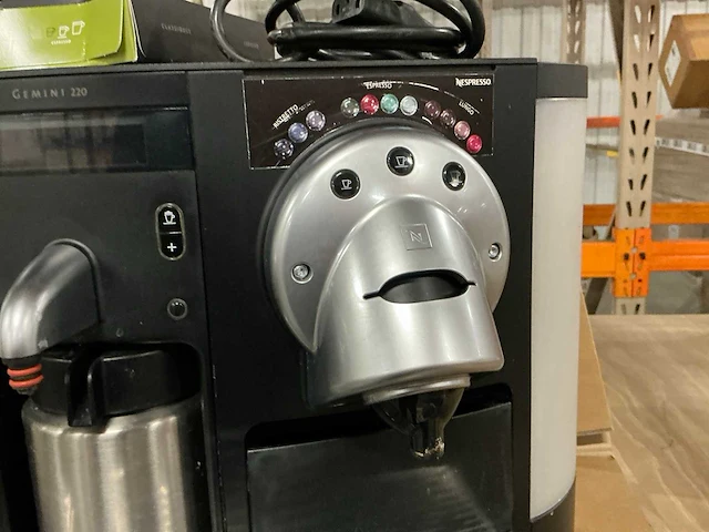 Nespresso gemini 220 espressomachine - afbeelding 3 van  7