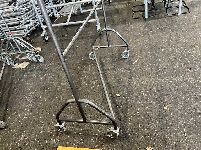 Nestelbaar mobiel kledingrek (5x) - afbeelding 2 van  4