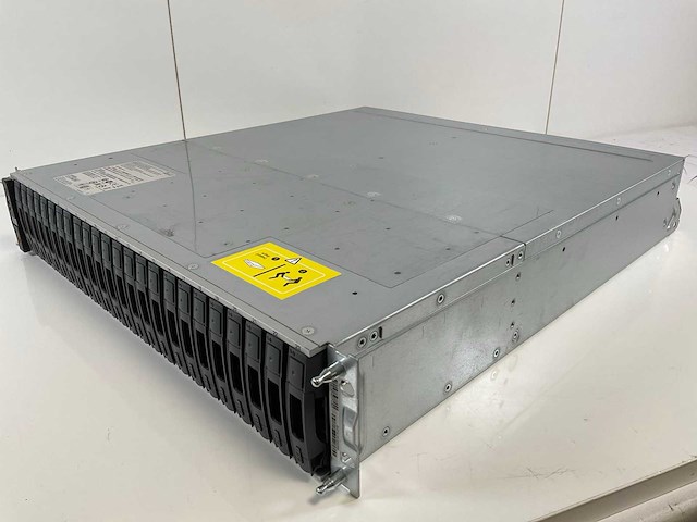 Netapp (naj-1001) 23x 1.2 tb seagate (st1200mm0018) - 1x 1.2 tb hgst (huc101812cs4204) disk array enclosure storage - afbeelding 6 van  12