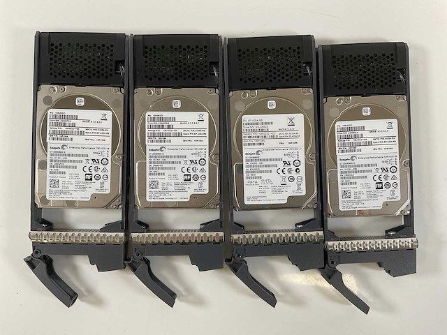 Netapp (naj-1001) 23x 1.2 tb seagate (st1200mm0018) - 1x 1.2 tb hgst (huc101812cs4204) disk array enclosure storage - afbeelding 8 van  12