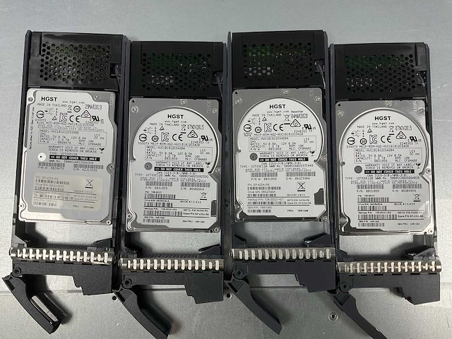 Netapp (naj-1001) 2x 1.2 tb seagate (st1200mm0018) - 22x 1.2 tb hgst (huc101812cs4204) disk array enclosure storage - afbeelding 11 van  12